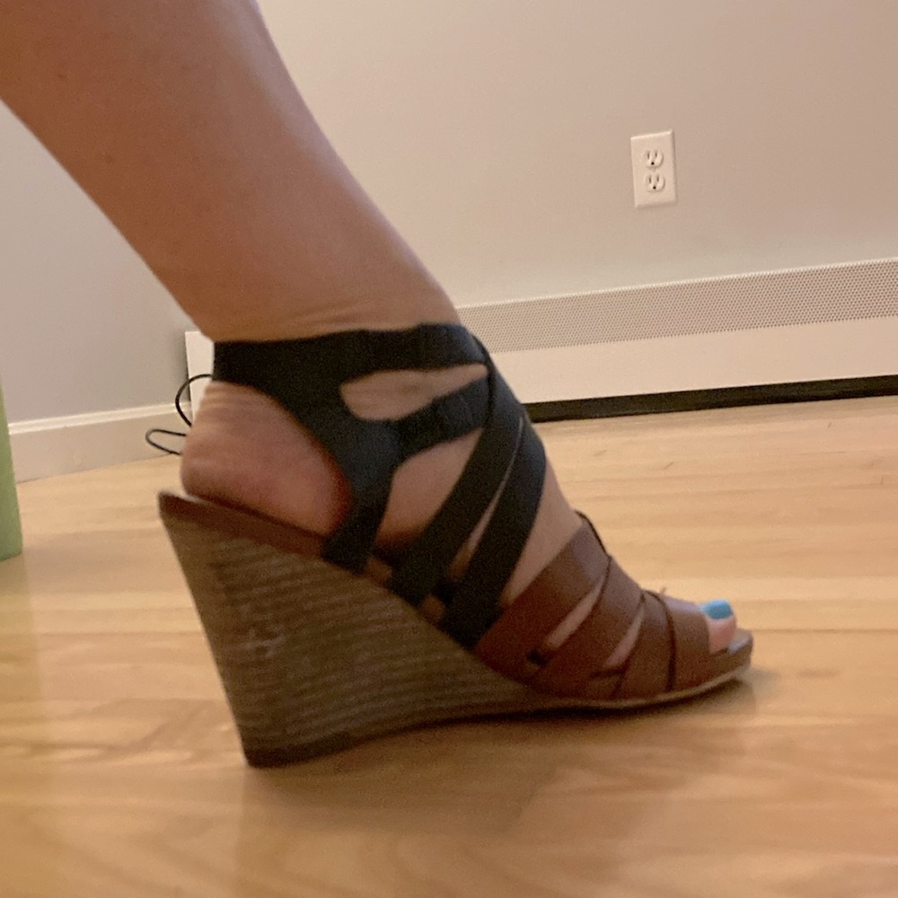 Steve Madden wedge sandals